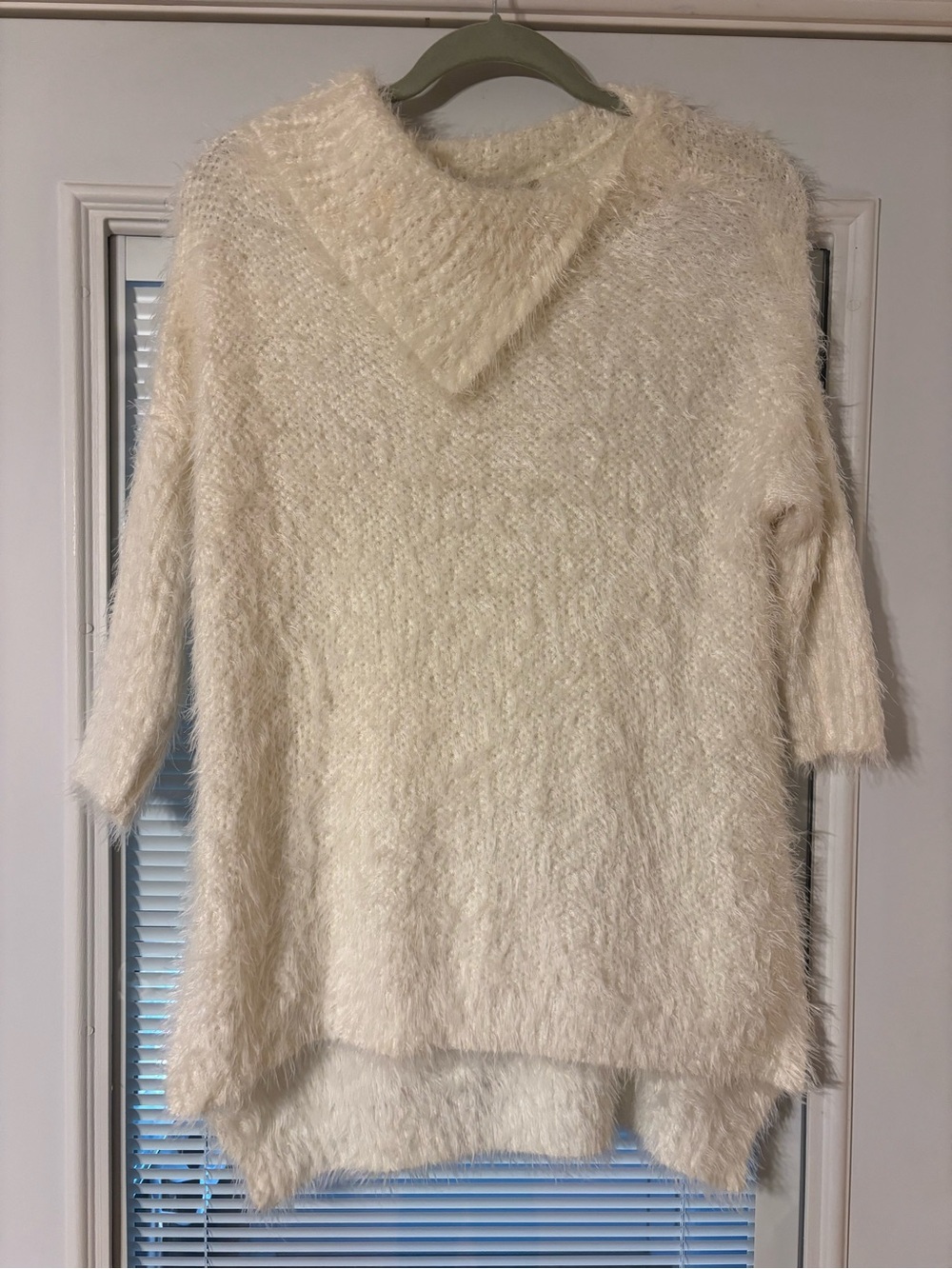 Nine West Cream Fuzzy V-Neck Pullover Sweater